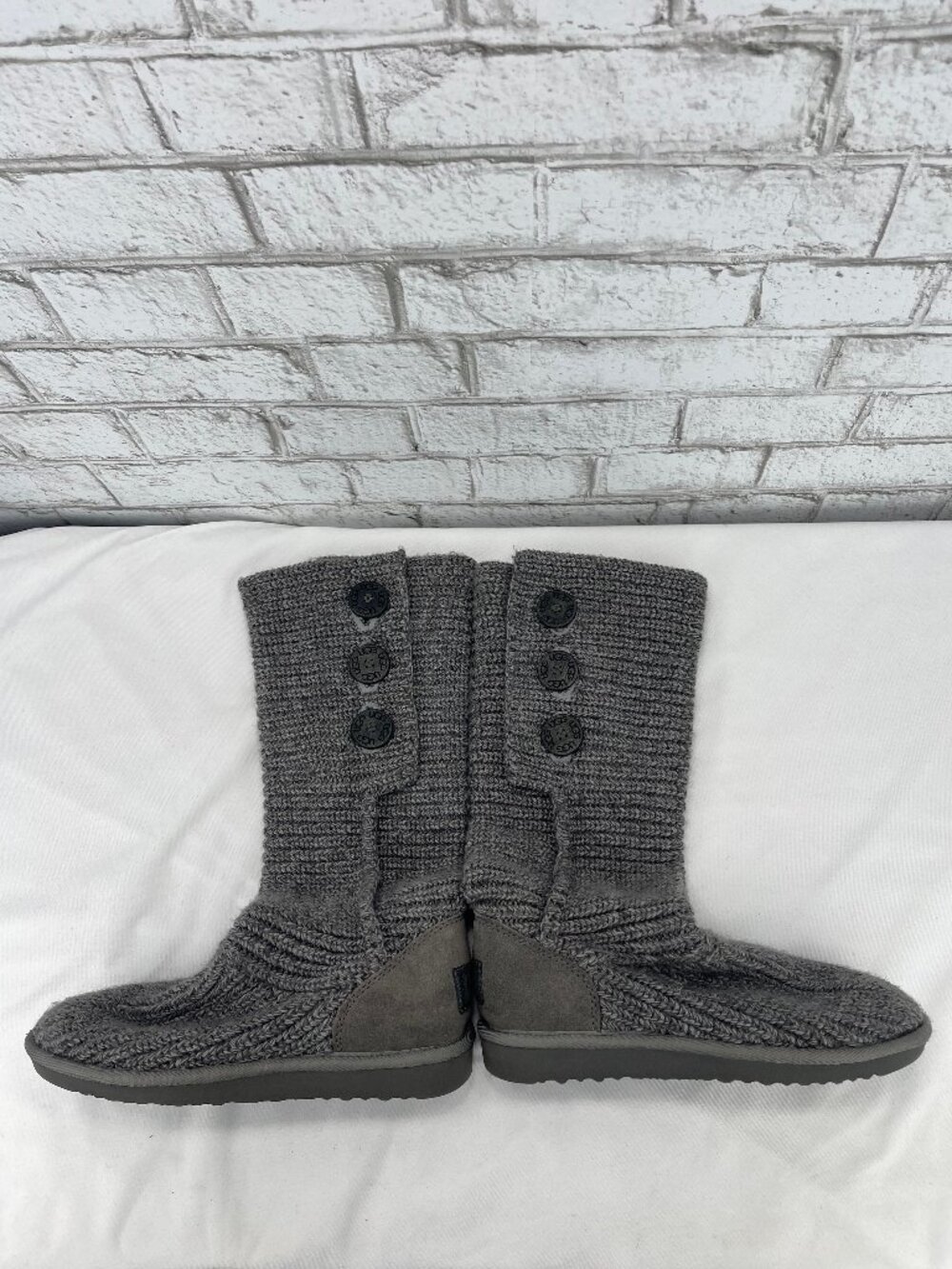 UGG Classic Cardy 5819 Womens Sz. 7 Gray Knit Woven Tall 3 Button Foldable Boots